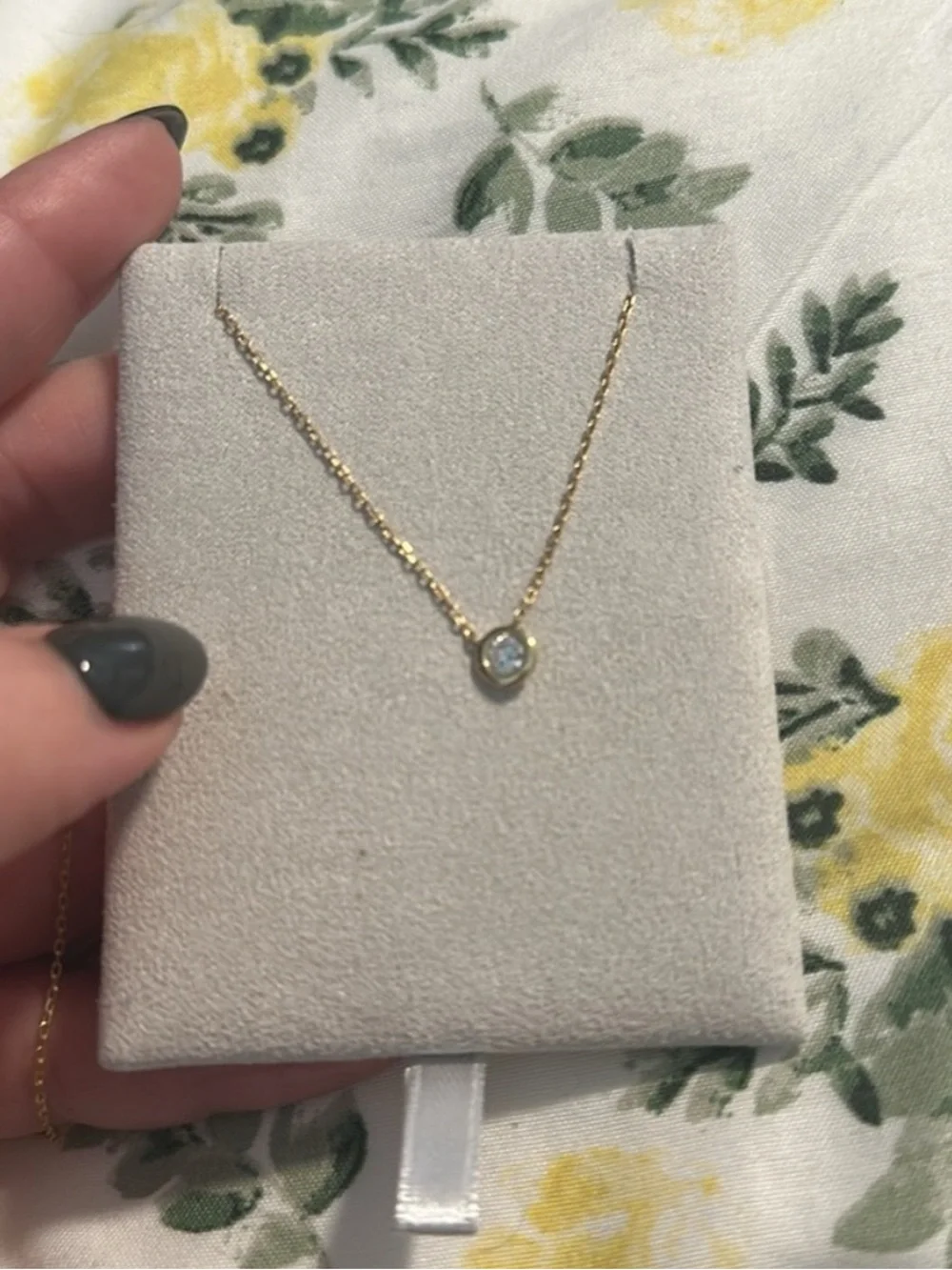 Catbird minimal necklace